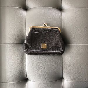 Vintage Dooney & Bourke change purse